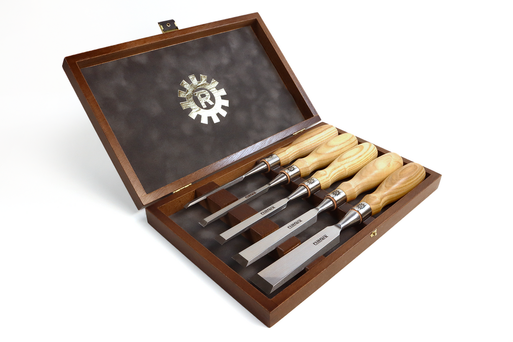 Wood Carving Chisel Set Wooden Handle 12-Pc., Cutters & Saws Tools
